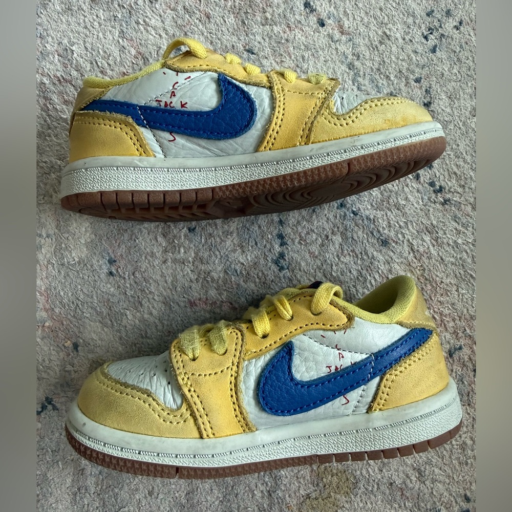 Jordan x Travis Scott retro 1 low toddler size 7C ‘canary’